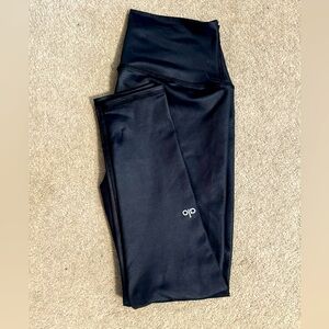 ALO Yoga Airlift Cropped Legging